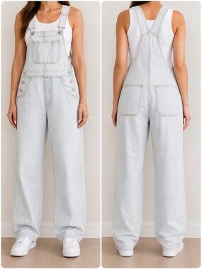 Levi’s Light Wash Denim Overalls Women’s XS Wide Leg Vintage Style